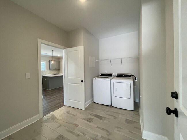 Building Photo - Mimms Trail