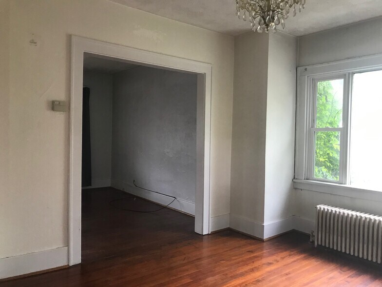 Building Photo - 5708 Pontiac Dr