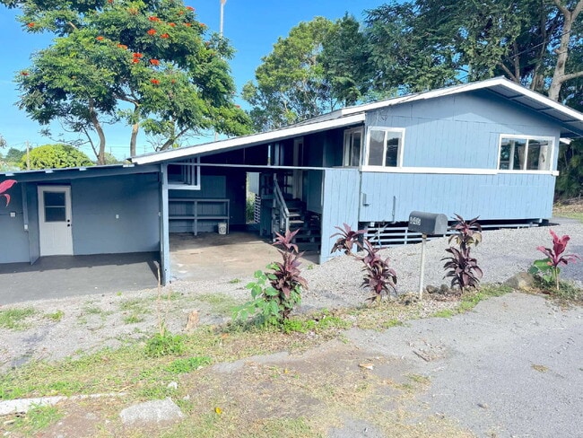 Building Photo - "Charming 3-Bed, Renovated Convenience on Ainaola Drive in Hilo!"