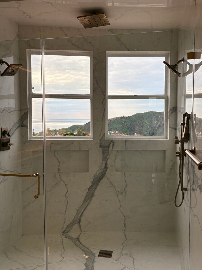 Building Photo - 16656 Cll Arbolada