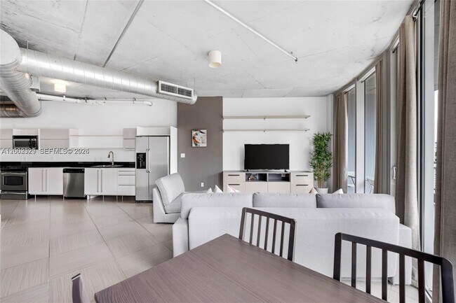 Building Photo - 690 SW 1st Ct