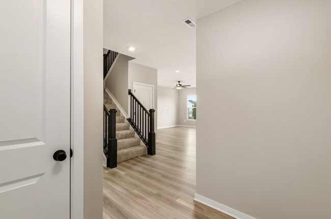 Building Photo - 5478 Dutch Ln