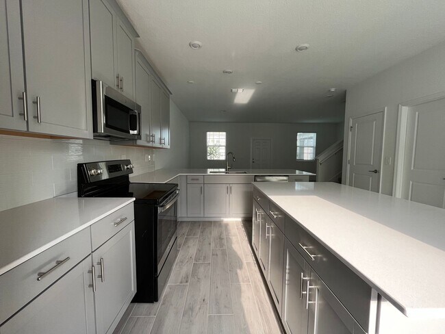 Building Photo - Townhome in Bridgewalk