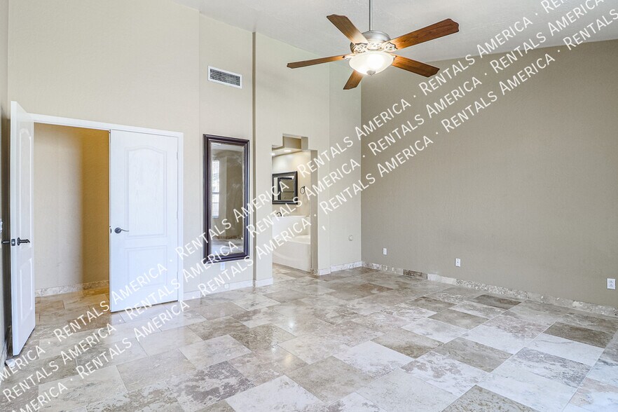 Building Photo - 20669 N 41st Ln