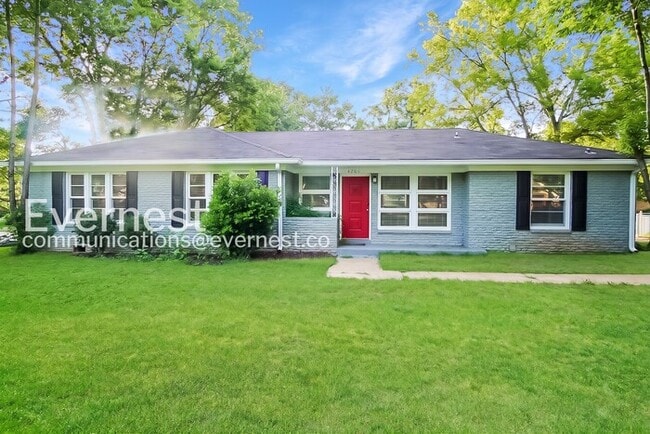 Building Photo - 4201 NW Kenwood Dr