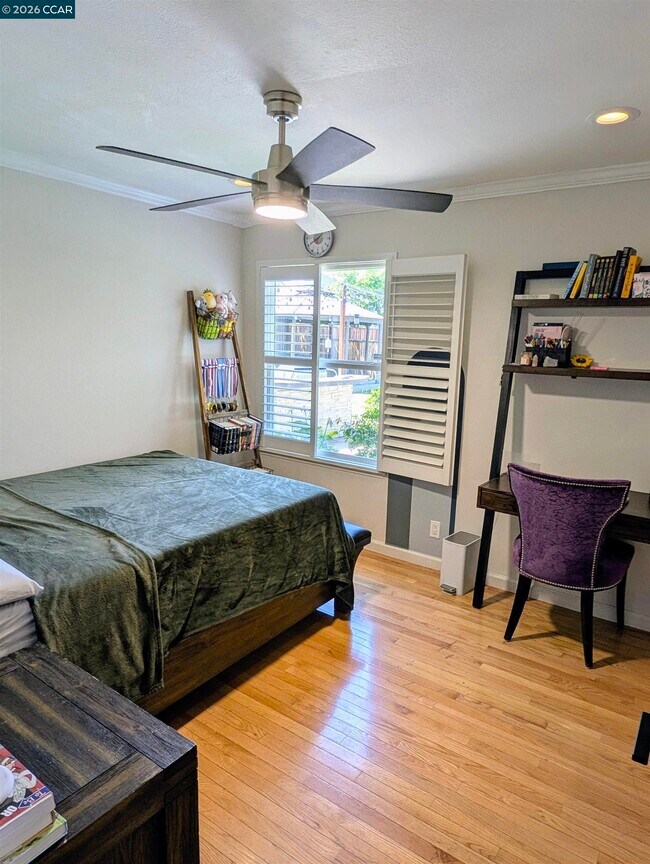 Building Photo - 24 Barcelona Ct