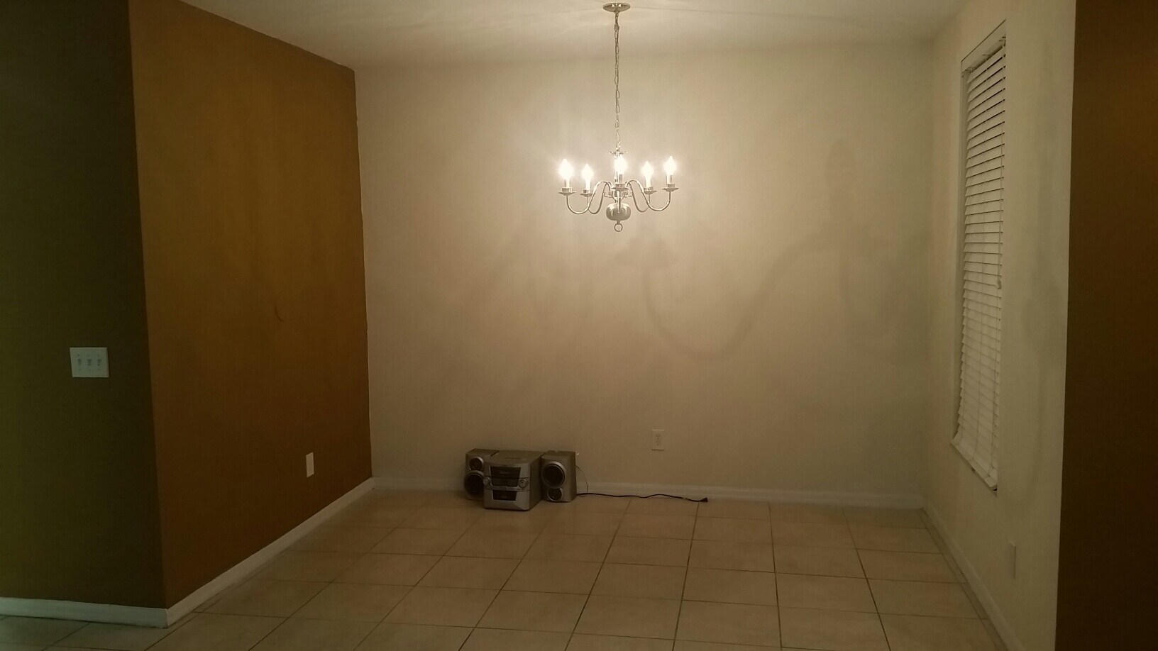 Building Photo - 1243 Charlesworth Dr