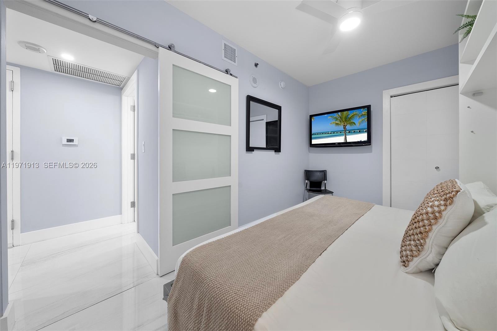 Building Photo - 226 Ocean Dr