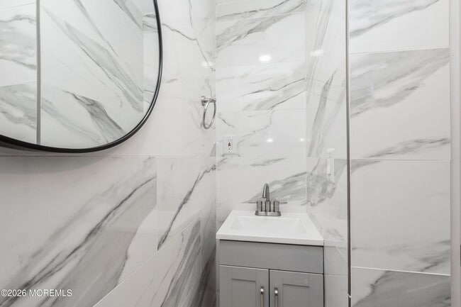 Building Photo - 21 Mathiasen Pl