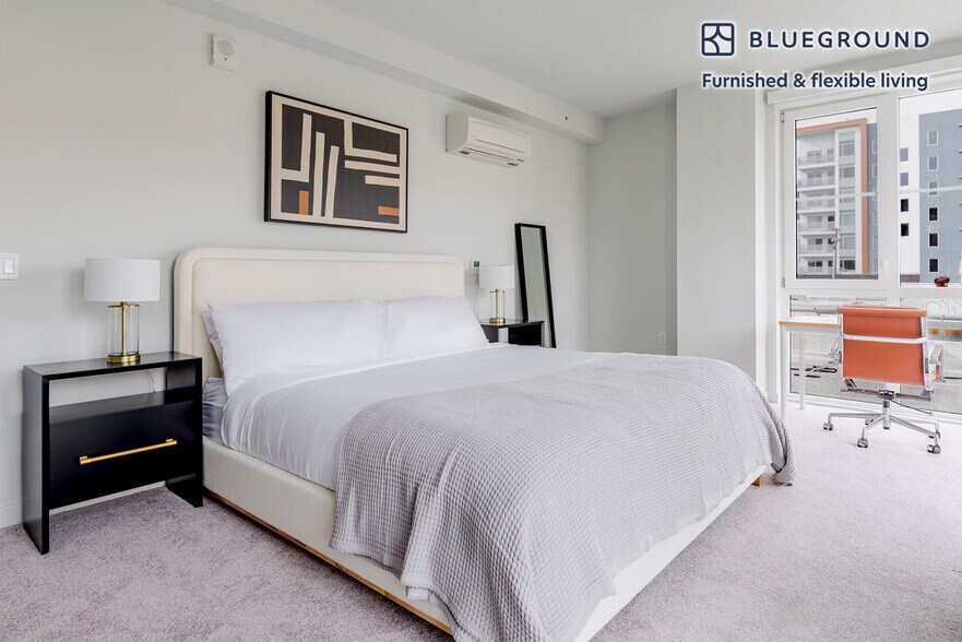 Building Photo - 2077 Haste St