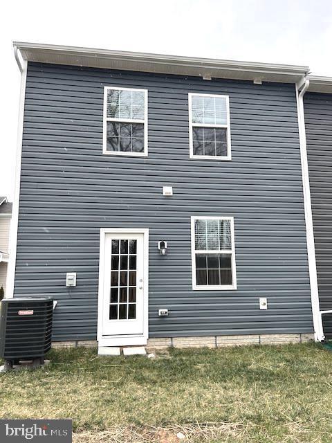 Building Photo - 429 Tevis St