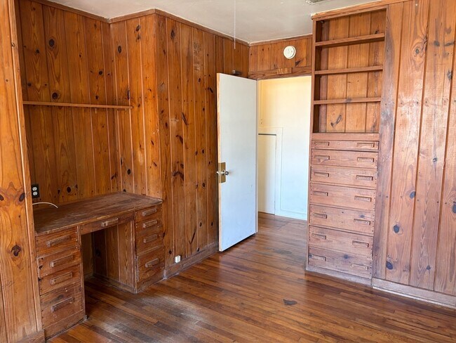 Building Photo - 209 Lovelace Dr