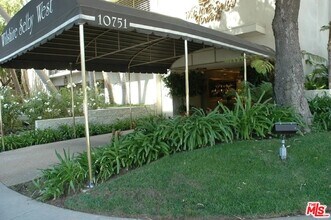 Building Photo - 10751 Wilshire Blvd