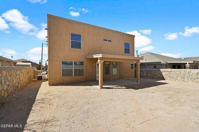 Building Photo - 1290 Hidden Bend Pl