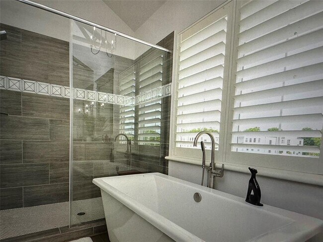Building Photo - 1307 Upland Retreat Dr