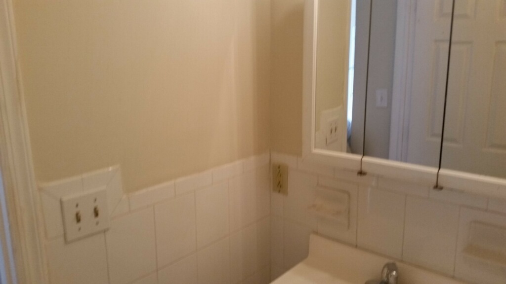 Bathroom - 1801 N 33rd St