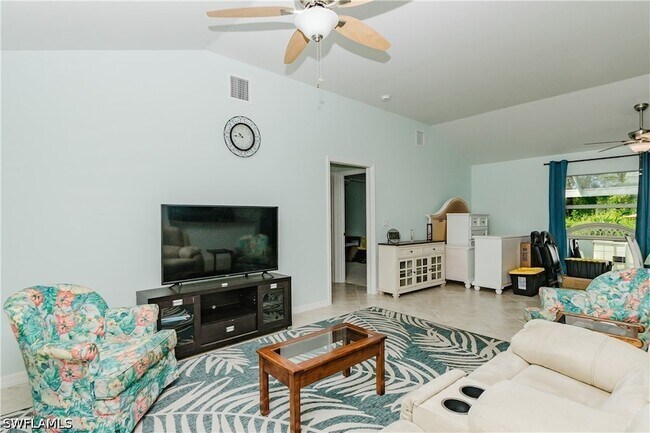 Building Photo - 11693 Oakland Dr