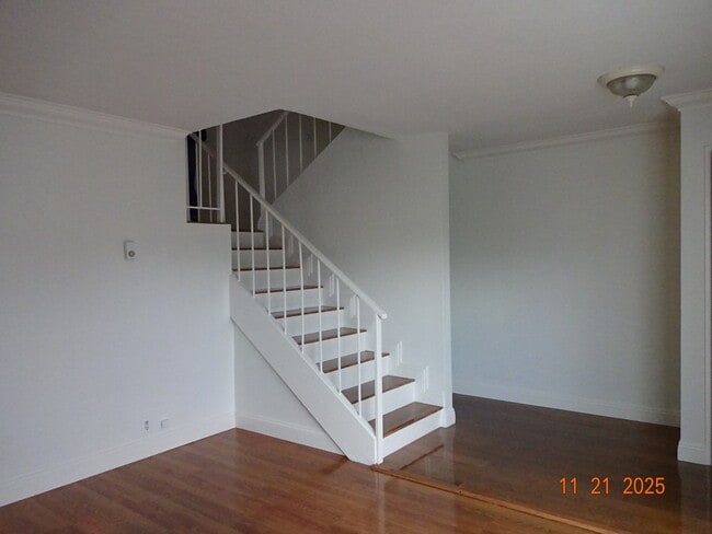 Building Photo - 19 Bahia Cir