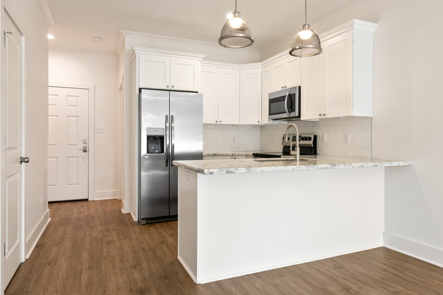 Building Photo - 411 Curtis St