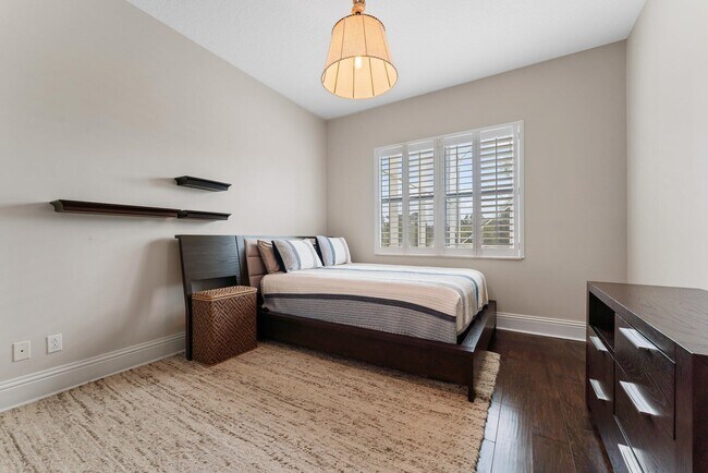 Building Photo - 5155 SW Longspur Ln