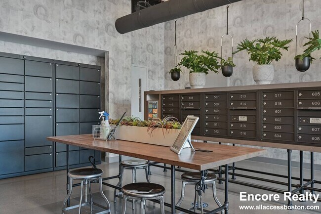 Building Photo - 425 Massachusetts Ave