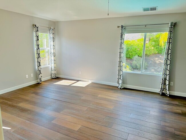 Building Photo - 5 bedroom Pool Home for rent in Murrieta