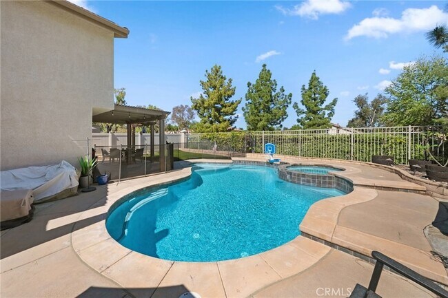 Building Photo - 43540 Corte Benisa