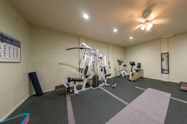 Building Photo - 1BR/1BA North Park Condo - 55+ Community, ...
