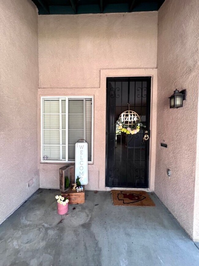 Building Photo - Beautifully upgraded 4 bedroom Murrieta home!