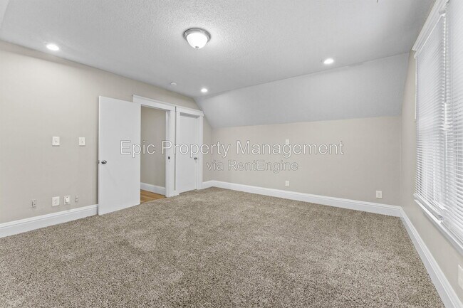Building Photo - 2508 W Jefferson Ave