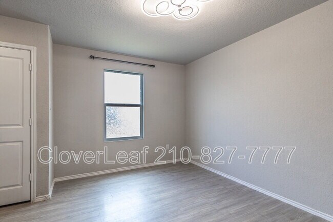 Building Photo - 547 Filibusters Trail