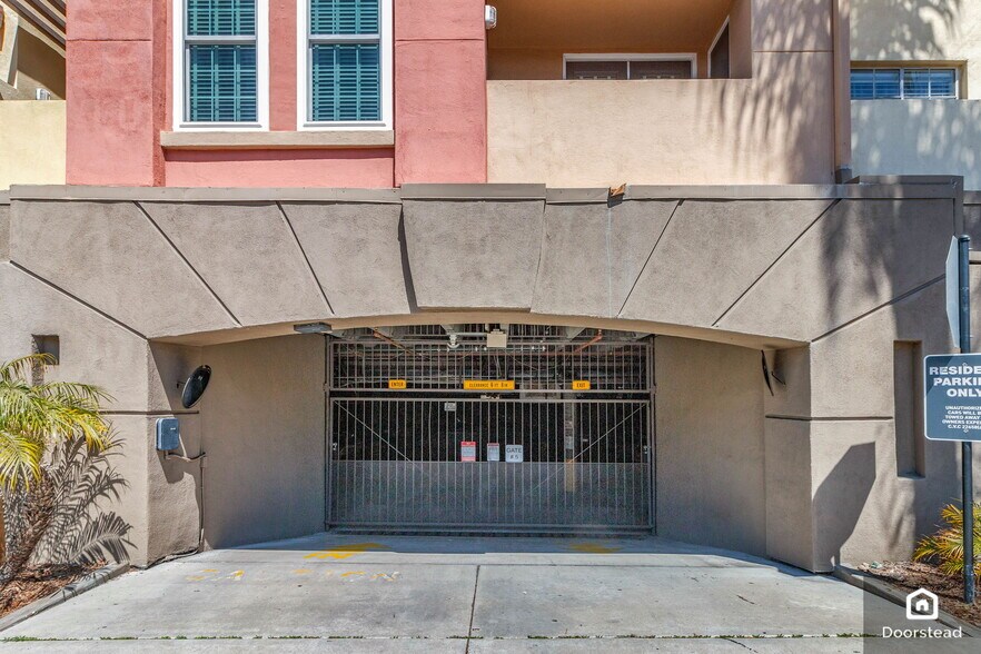 Building Photo - 1270 Cleveland Ave