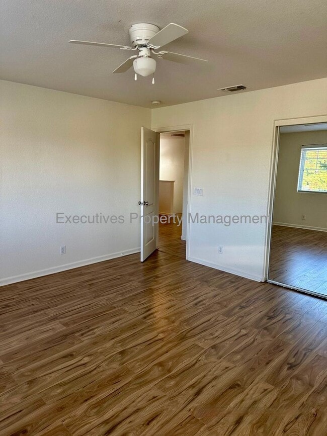 Building Photo - 182 Oleander Dr