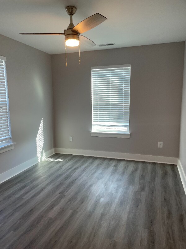 Building Photo - 4417 Jersey Pike