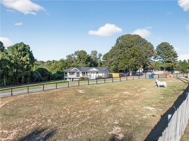 Building Photo - 1324 Ace Mcmillian Rd