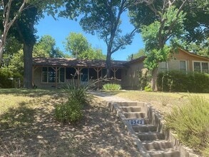 Building Photo - 6343 Parkdale Dr