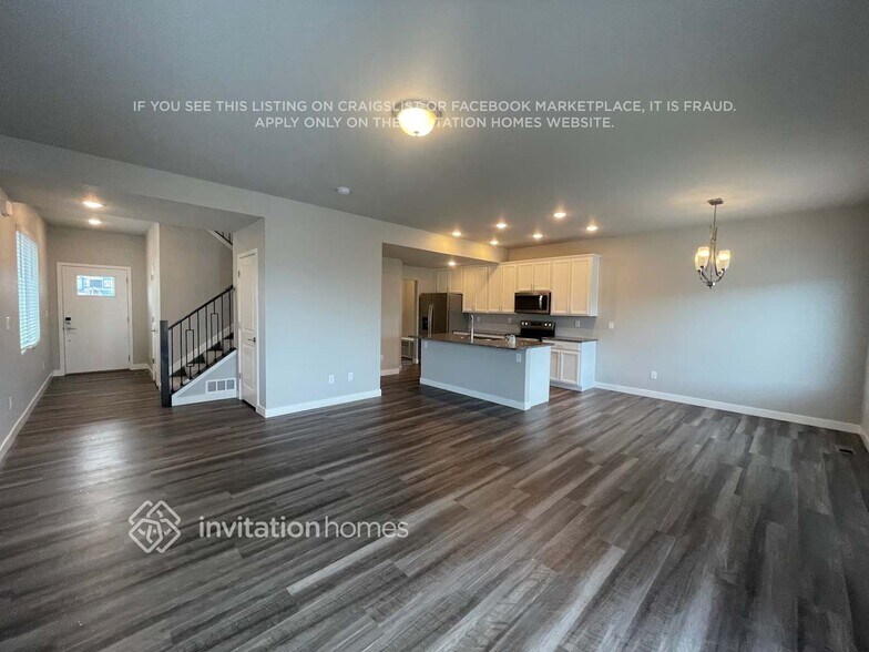 Building Photo - 6246 Bobolink Trl