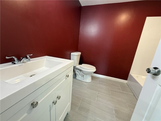 Building Photo - 83 Power Rd