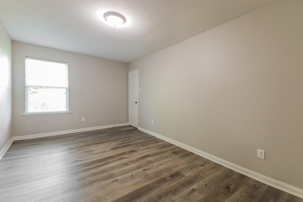 Building Photo - 900 Princewood DR