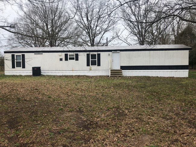 Primary Photo - Mobile Home for Rent in Belton