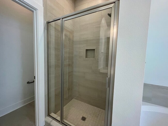 Building Photo - Brand new in Dawson Bluff and move in ready!