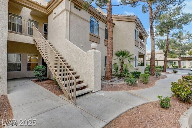 Building Photo - 7400 W Flamingo Rd