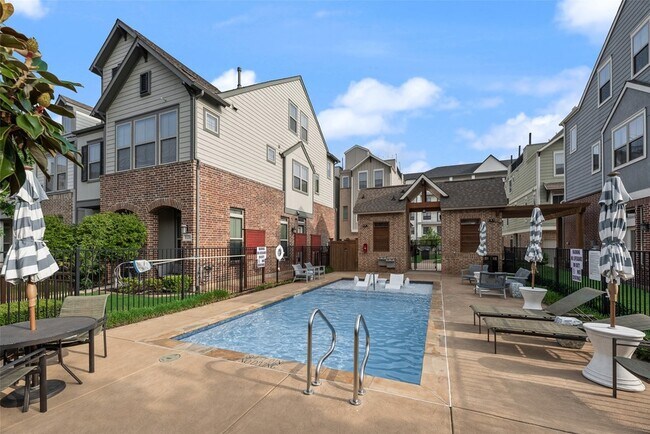 Building Photo - 1115 Manacor Ln