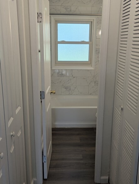 Building Photo - 3766 Rutledge Dr