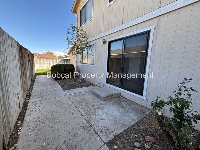 Building Photo - 136 Dayton Village Pkwy