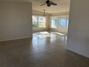 Building Photo - 6034 Linneal Beach Dr