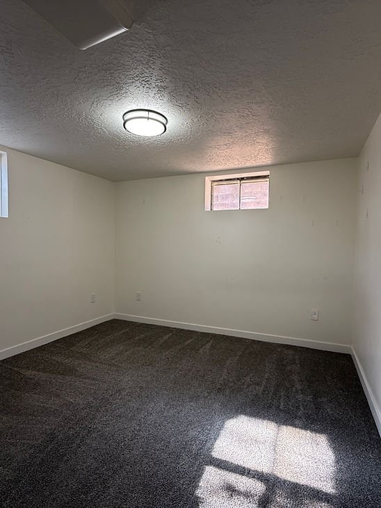 Building Photo - 396 S 900 W
