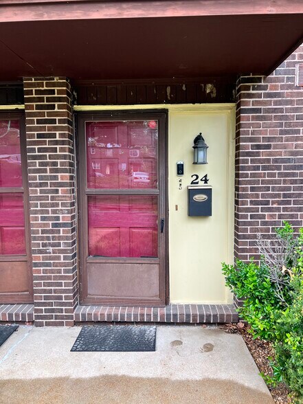 Building Photo - 24 Tower Hill Ct