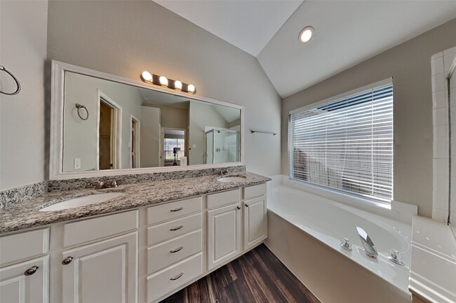 Building Photo - 22430 Bristolwood Ct