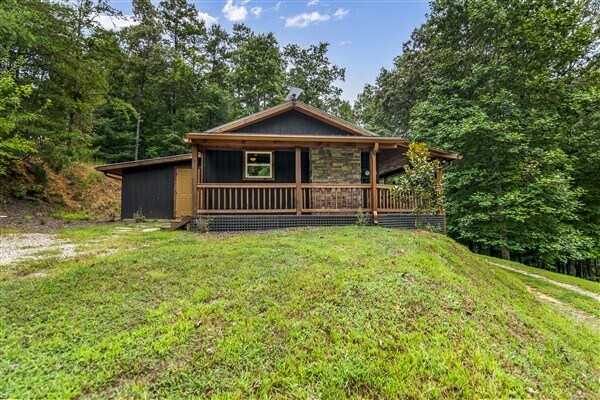 Building Photo - 1519 Tipton Springs Rd